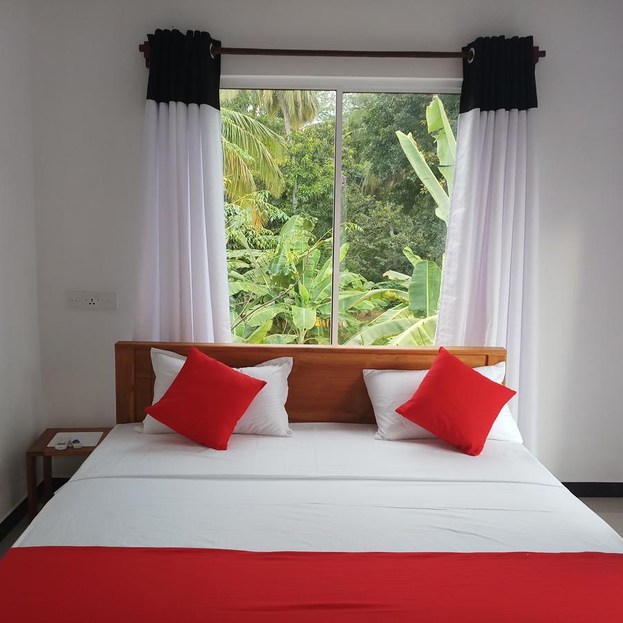 Cassia Udawalawe Hotel Exterior photo