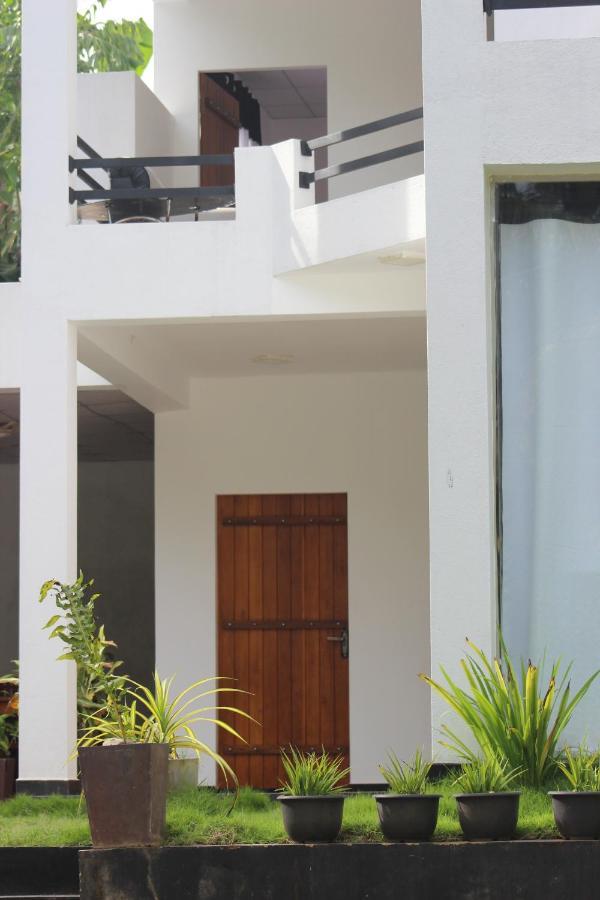 Cassia Udawalawe Hotel Exterior photo