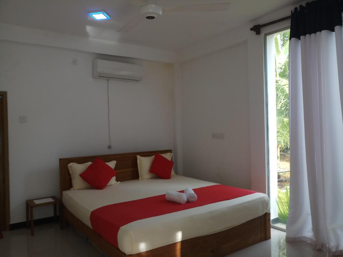 Cassia Udawalawe Hotel Exterior photo